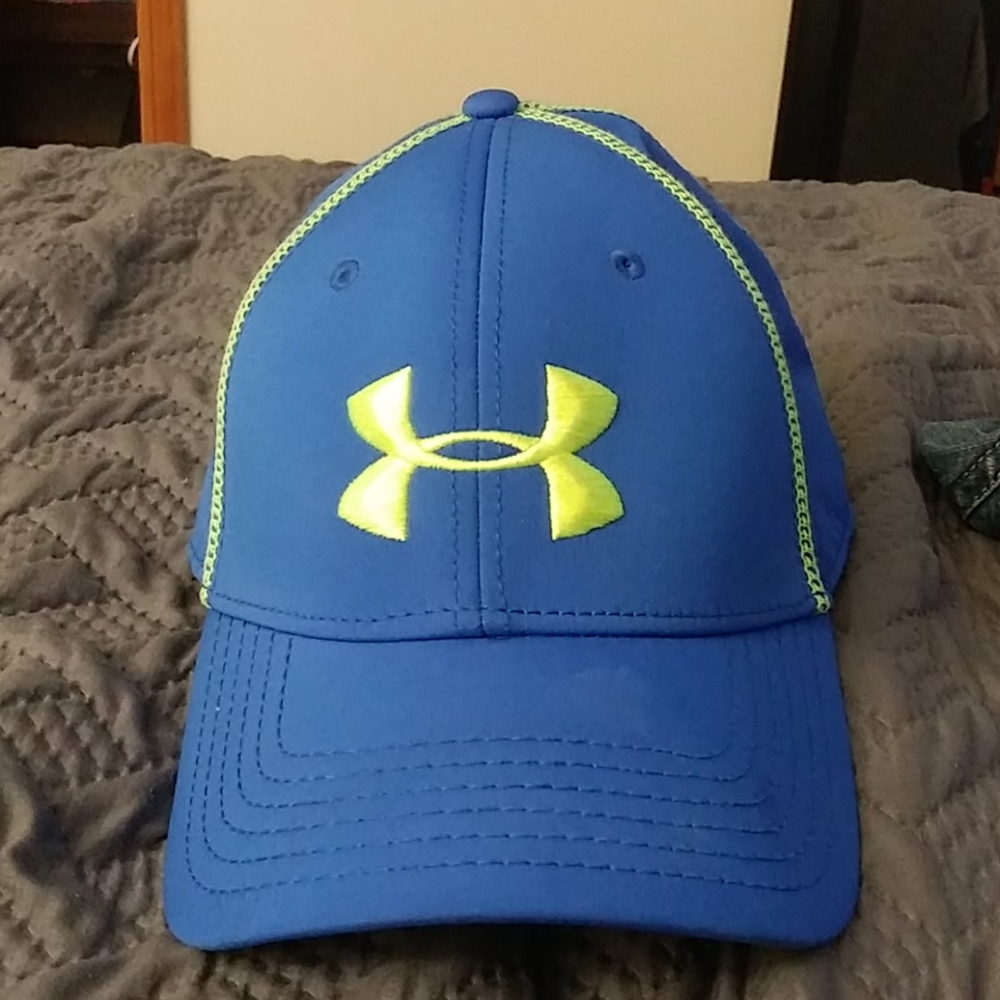 Under armor hat